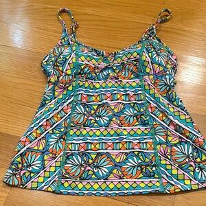 Trina Turk women’s tankini swim top size 4 .